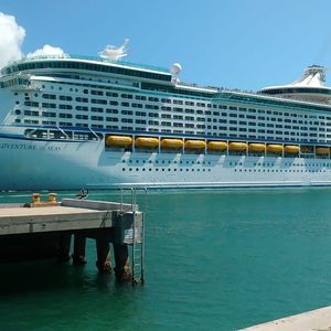 Meet your Posher, Moises